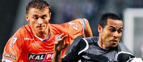 Be�ikta�'ta �ov ba�l�yor