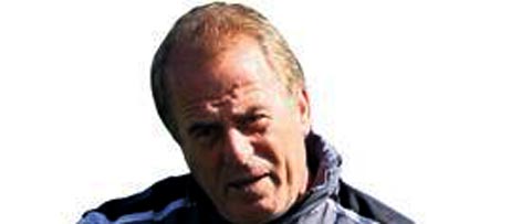 �n�n�'de s�cak gece