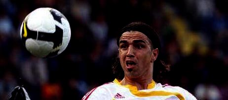 F.Bah�e Mehmet Topuz'u 7.5 milyon euro'ya transfer ediyor