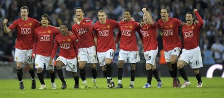 Manchester United zirvede