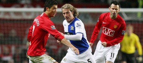 Tugay futbolu b�rak�yor