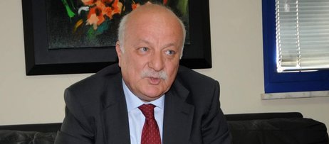 "Tercihimiz yerli hocadan yana"