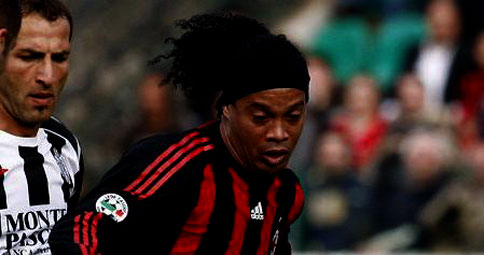 Ronaldinho F.Bahe'ye geliyor