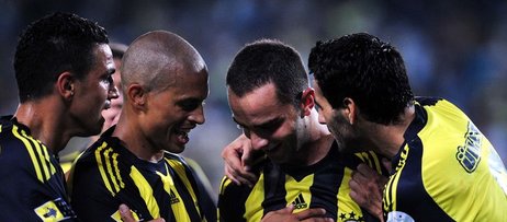 G.Saray ve Be�ikta�'� geride b�rakt�