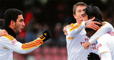 Bir sa� bir sol ve nakavt!