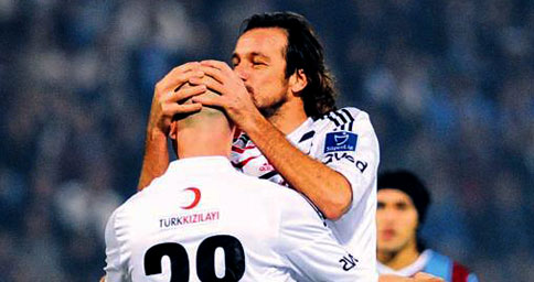 p Hakan'n elini Ernst'in kelini