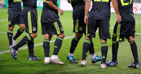 �ike skandal� b�y�yor!