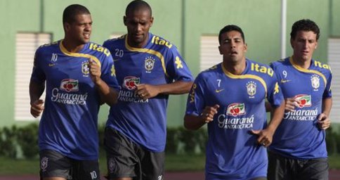 Santos ve Elano �eki�mesi