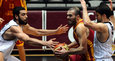 Dev derbi Galatasaray'�n