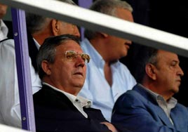 'T'sini bile yasaklad�