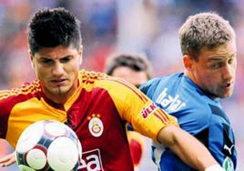 Bar��: Futbolu �zledim