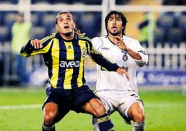 Derbi ma�ta futbol falan oynanmad�