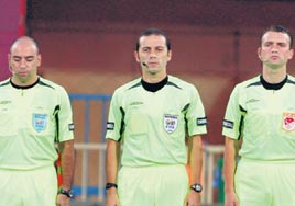 Derbiyi C�neyt �ak�r y�netecek