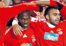 Benfica �z�r i�in