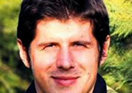 Tek �n libero, tek forvet