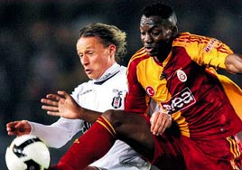 Aslan'a evinde yan bak�lmad�