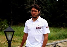 Egemen sahada h�r��n