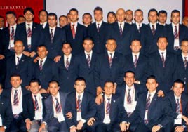 Hakemler ilk yar�da 1067 kez hata yapt�