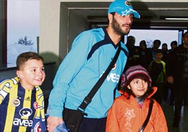 Fenerbah�e seri pe�inde