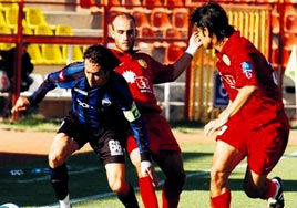 �lhan �zbay tamam