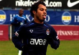 Alanzinho: Zamanla co�ar�m