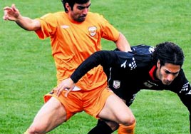 Toros Kaplanı Kartal'ı avladı