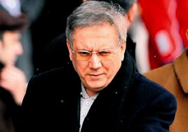 Ba�kan nas�l g�z yumdu?