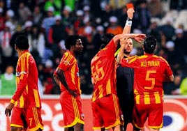 Kırmızı isyan ettirdi