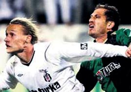 ��imizden biri Zapo