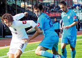 Sakaryaspor intihar etti!