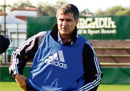 �enol G�ne� i�in yo�un bask�