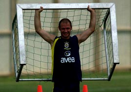 Serkan kulüp arıyor