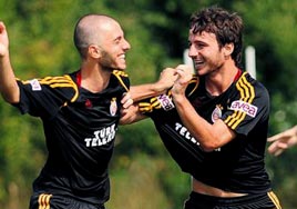 Emre Çolak hayran bıraktı