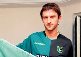 Baji� 3 y�ll���na Denizlispor'da