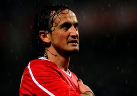 Tuncay, Villa yolunda