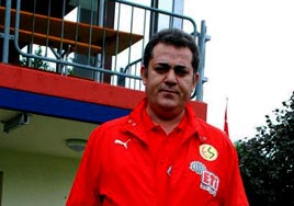 Ünal zafer bekliyor