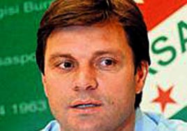 Sa�lam taraftara seslendi