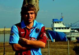 G�ksu Alhas kald�