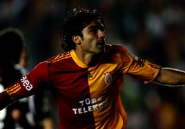 Mustafa gol�n� yazd�