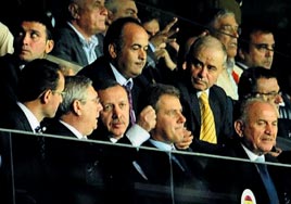 Çıldırttılar