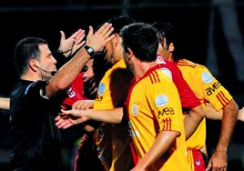 İtiraza iki sarı