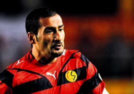 �mit'e sessiz protesto