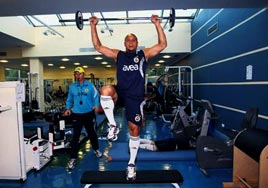 T�ren ile u�urlama