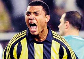 Colin Kaz�m forvete