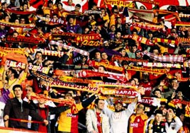 F.Bah�e'ye de ayn�!