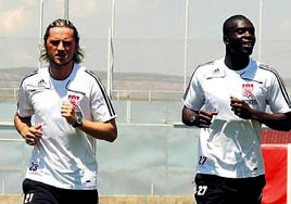 Ankaraspor kap�� kap��!