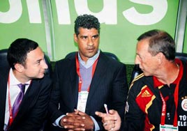 Rijkaard hatal�yd�