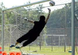 3 gol yiyince sahay� terketti