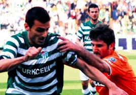 Turgay Bahad�r: Gollere devam