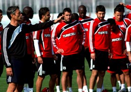 Sivas kap�lar� kapad�